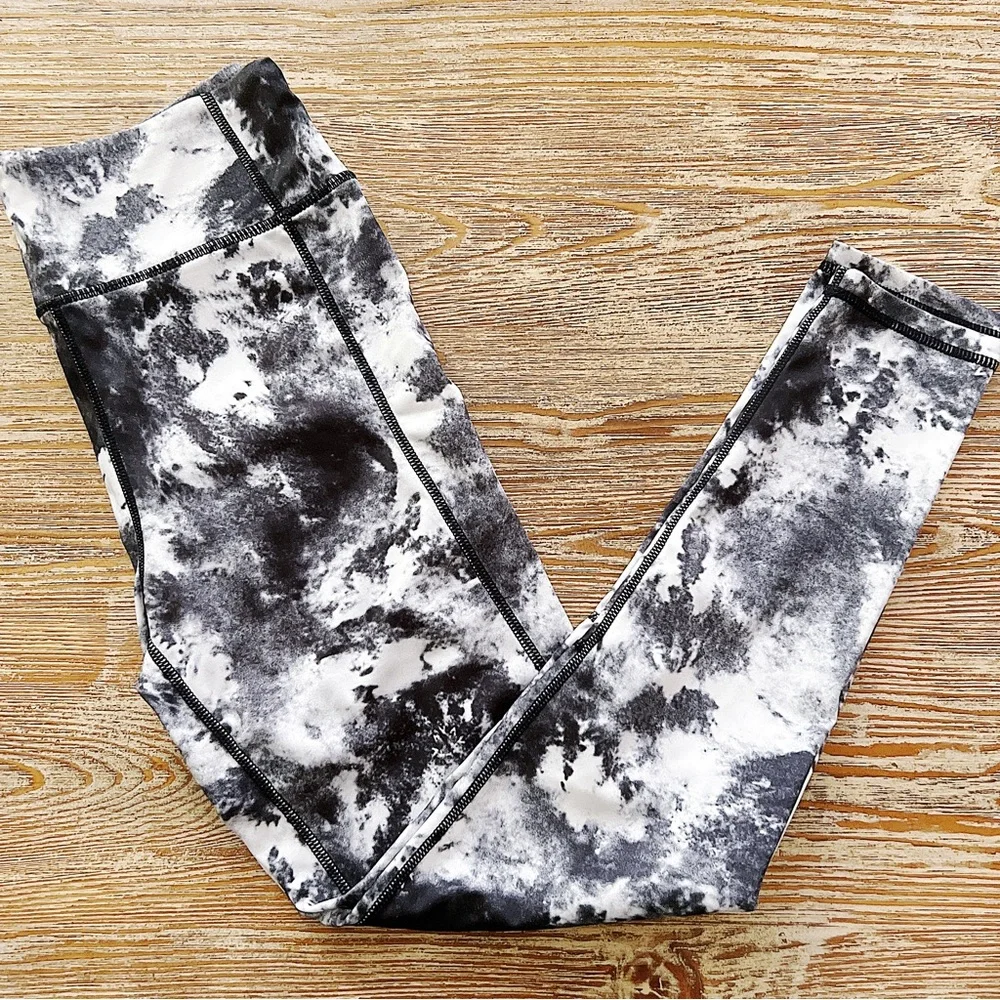 💖PLT Black Tie Dye Acid High Rise Gym Leggings💖 - Picture 3 of 6